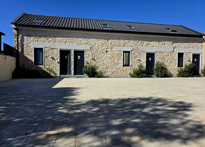 Guverna New City Accommodation