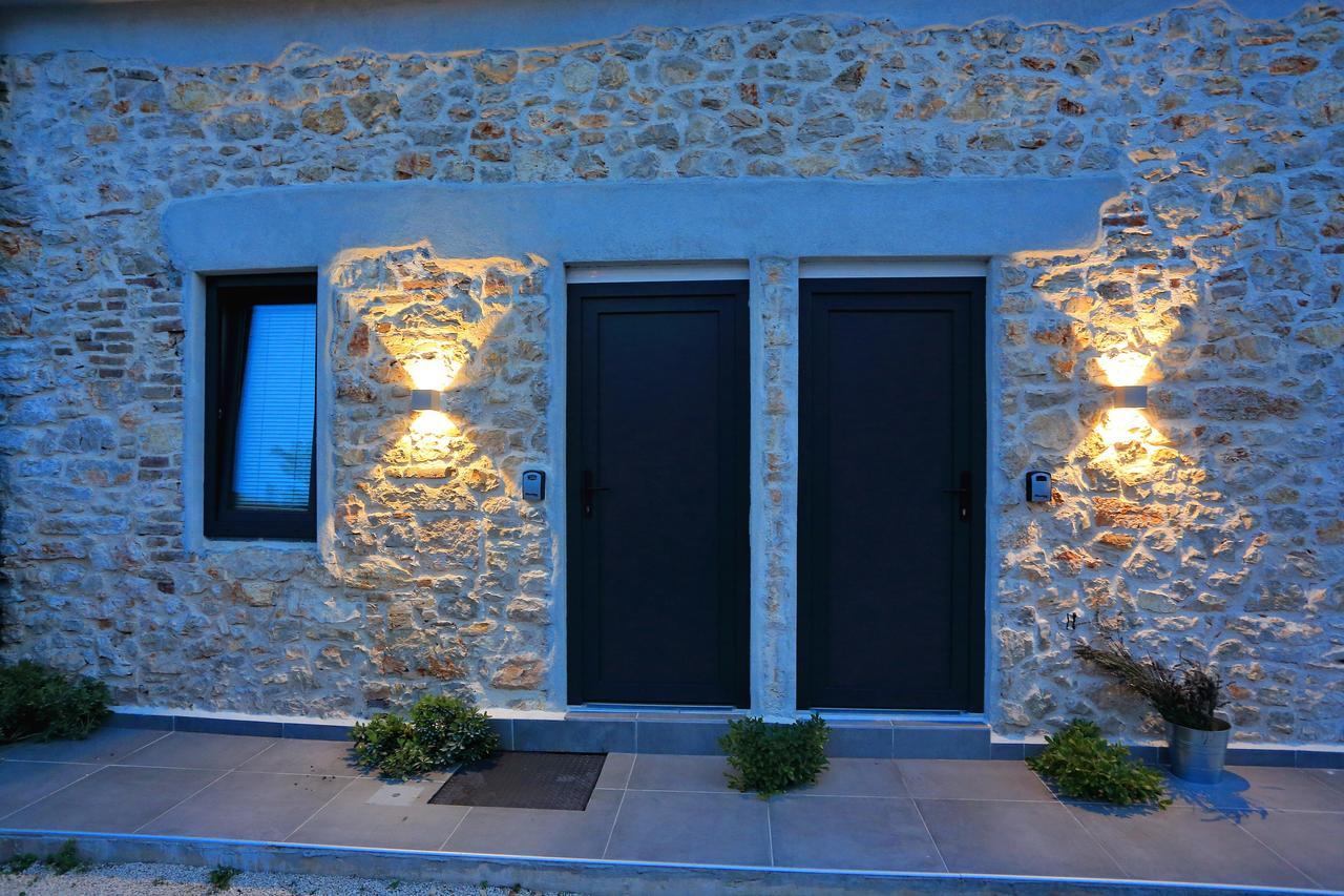 Guverna New Appartement